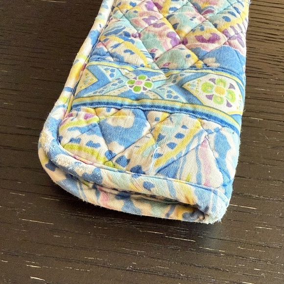 Vera Bradley Quilted Glasses Case - Blue and Yellow - Picture 5 of 6